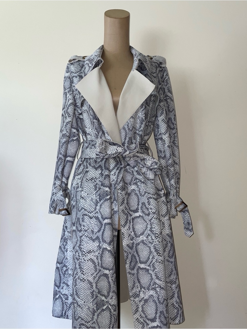 Grey Snake-Print Trench Coat‎ -pockets-waist tie-soft